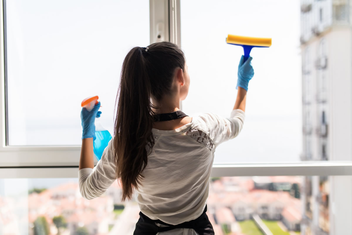 Five Apartment Cleaning Habits You Need to Adopt