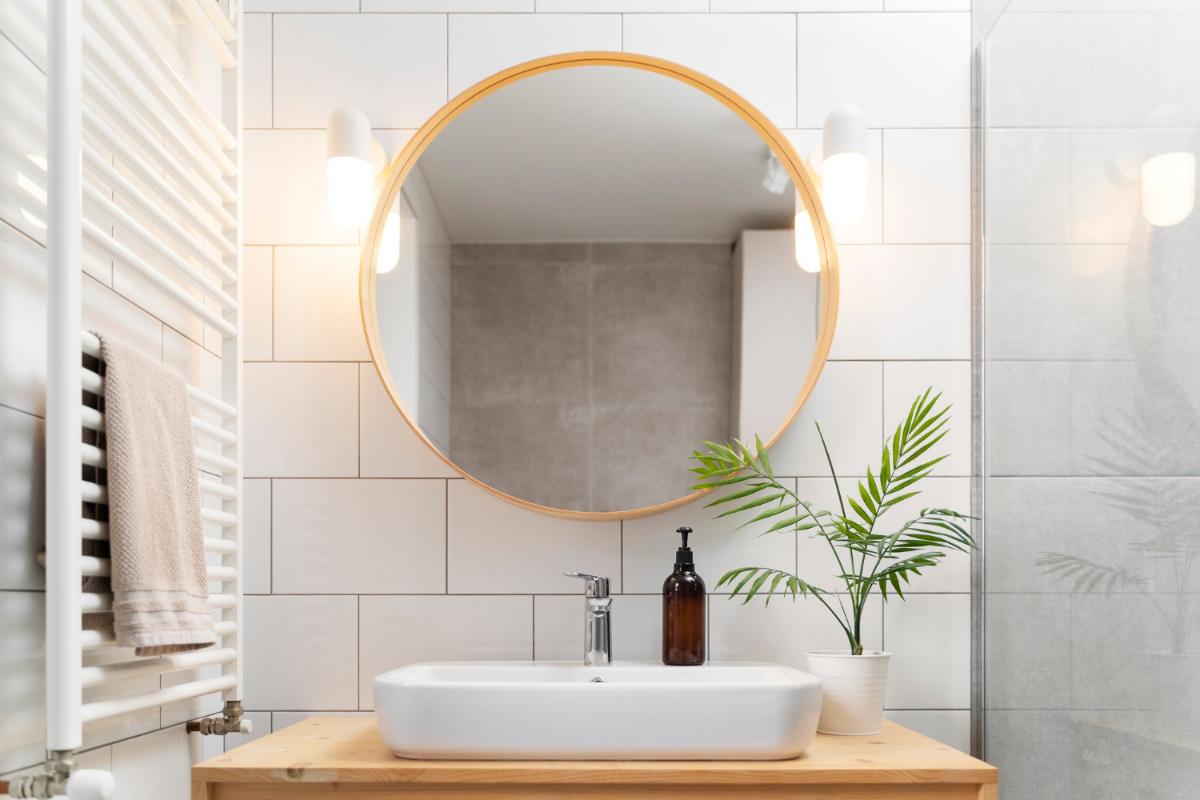How to Deep Clean Your Apartments Bathroom