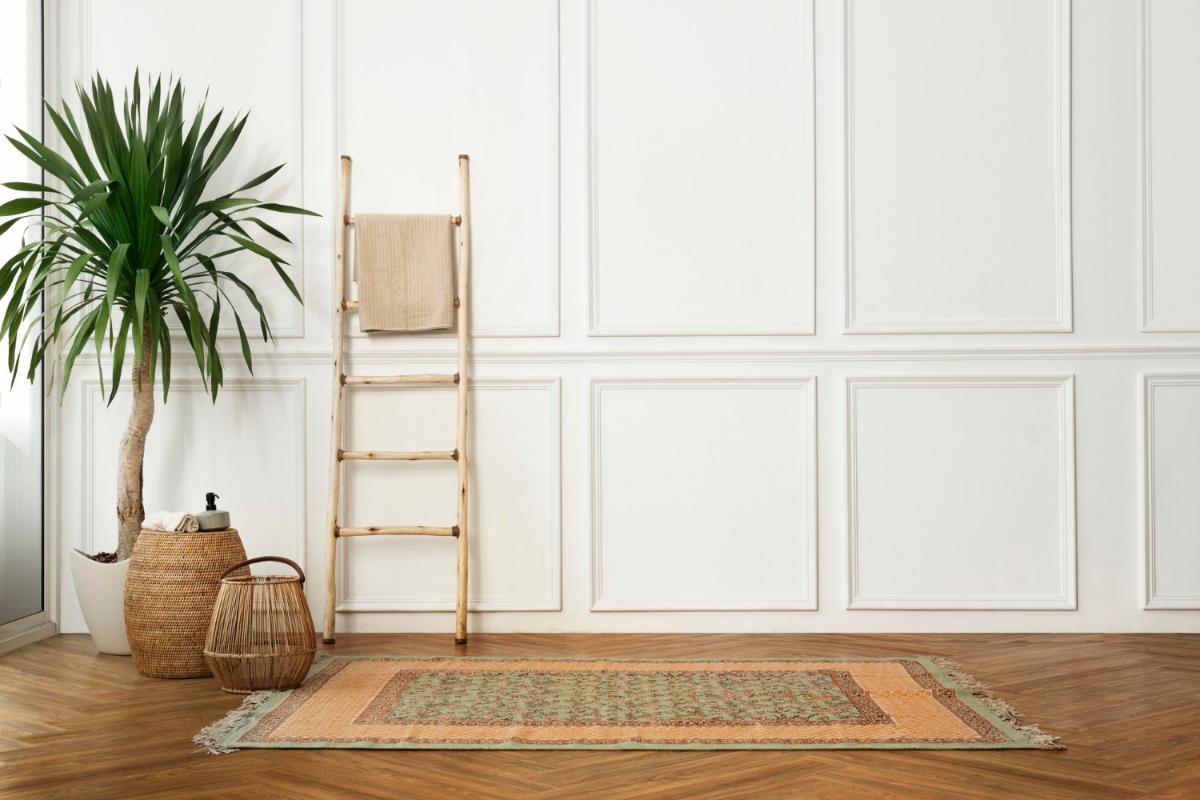 Five Ways to Organize Your Front Entryway in Your Apartment